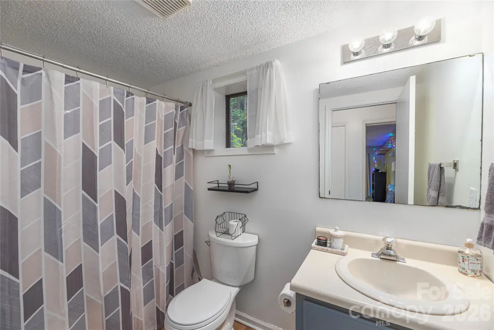 100 Bristol Lane Maggie Valley, NC 28751