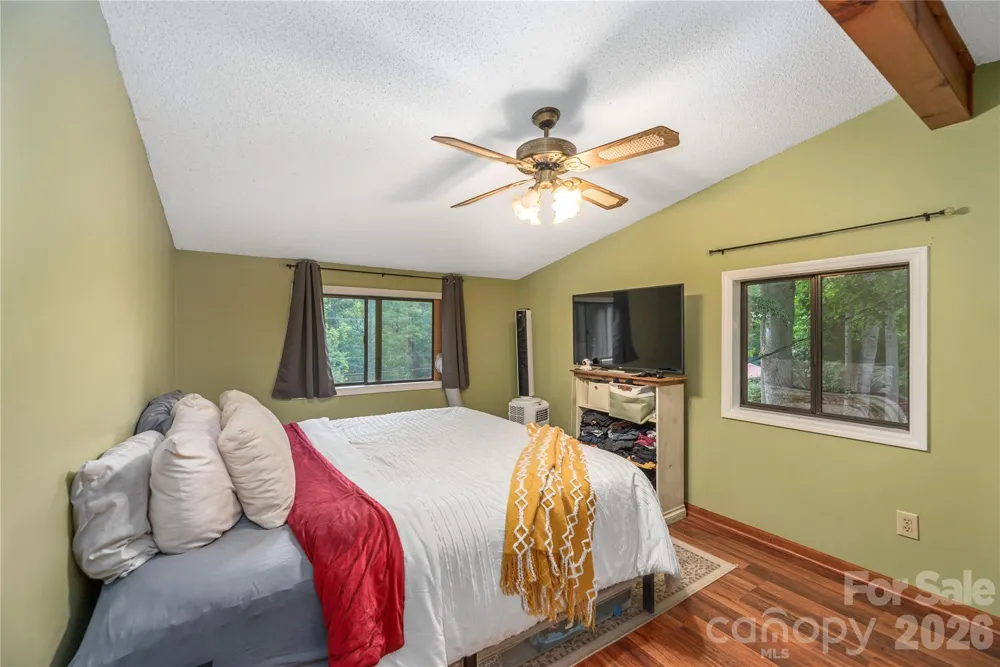 100 Bristol Lane Maggie Valley, NC 28751