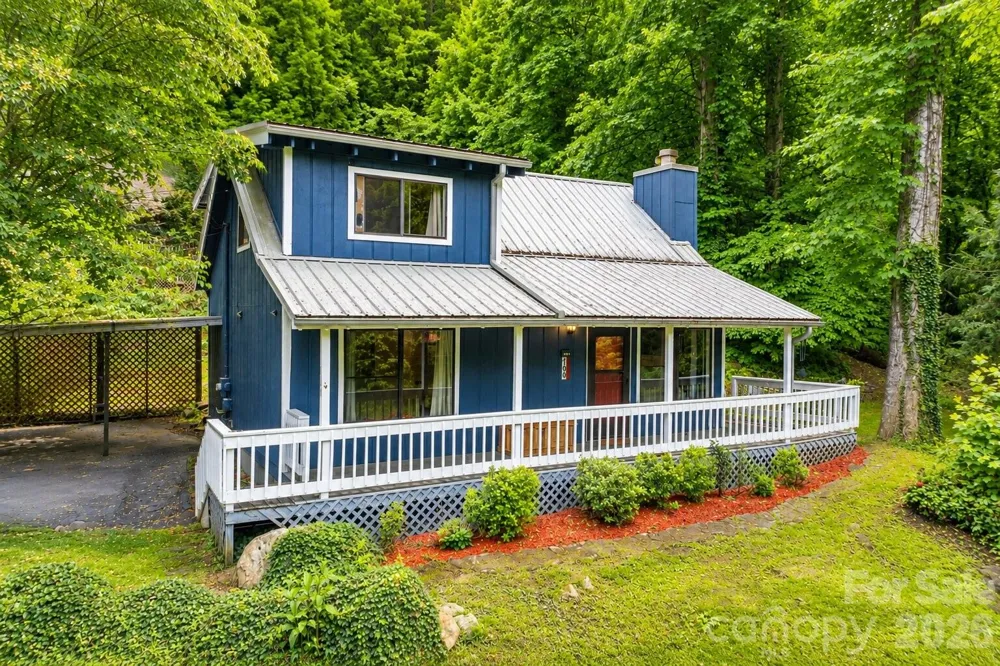 100 Bristol Lane Maggie Valley, NC 28751
