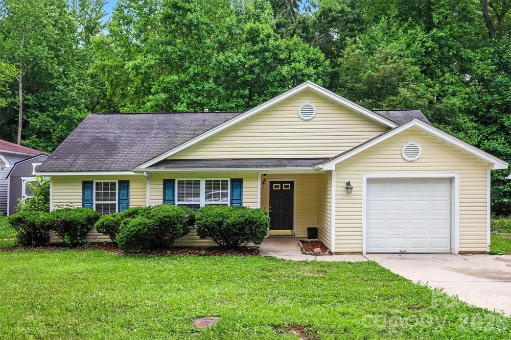 3385 Hunting Wood Court
