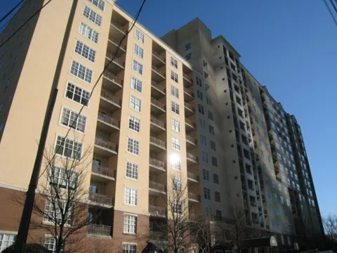 1101 Juniper Street NE #211