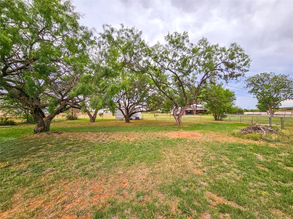 1002 Ridgecrest Street Sweetwater, TX 79556