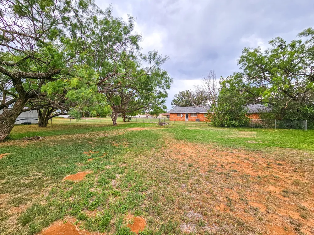 1002 Ridgecrest Street Sweetwater, TX 79556