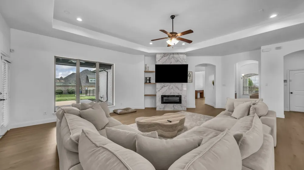 235 Bearclaw Circle Aledo, TX 76008
