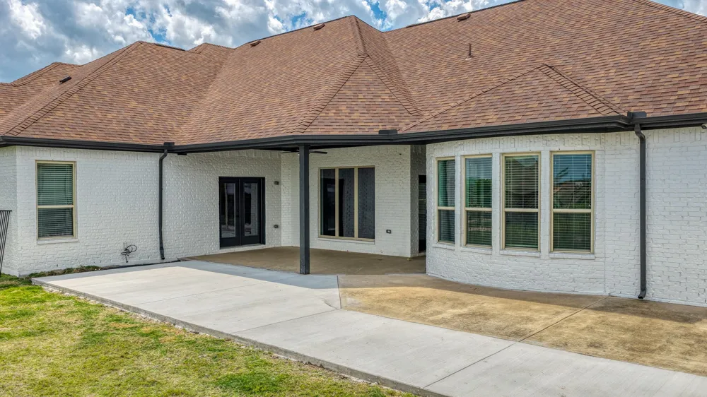 235 Bearclaw Circle Aledo, TX 76008