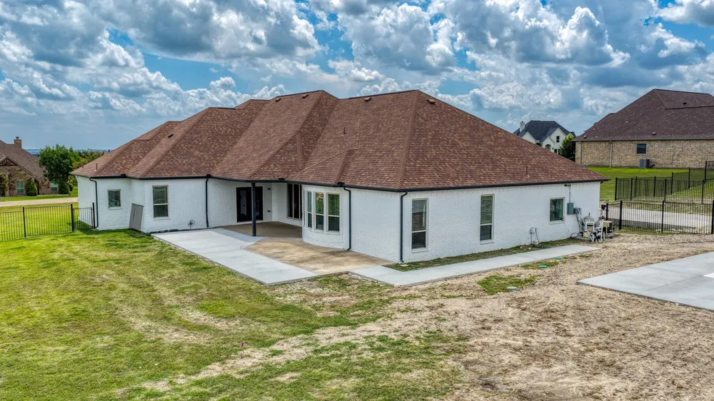 235 Bearclaw Circle Aledo, TX 76008