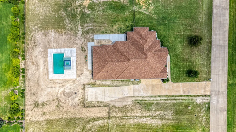 235 Bearclaw Circle Aledo, TX 76008