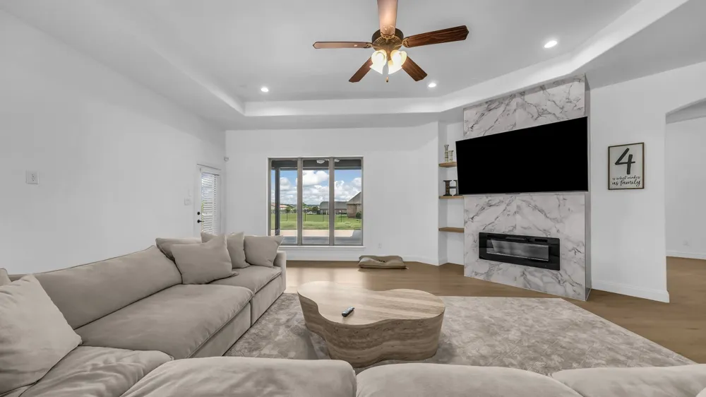 235 Bearclaw Circle Aledo, TX 76008