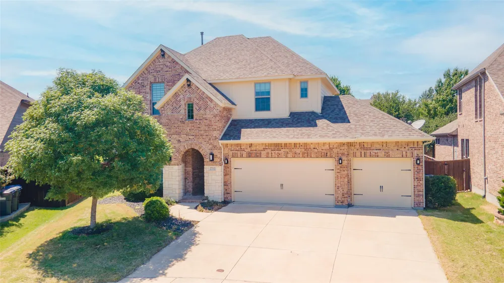 2712 Cross Oak Place