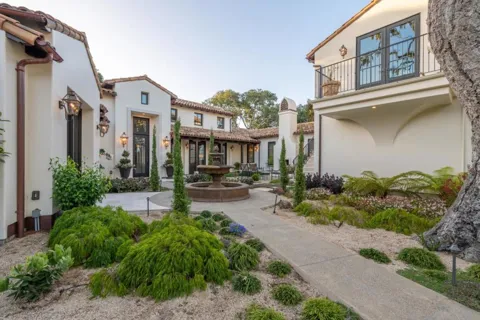 1041 Rodeo Road