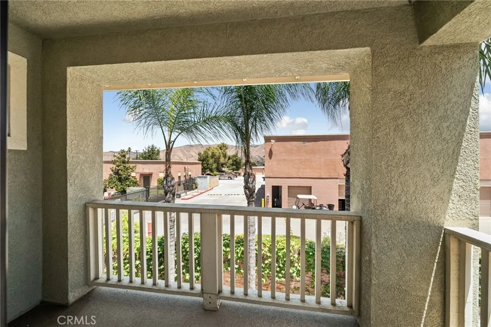 33934 Lily Road Yucaipa, CA 92399