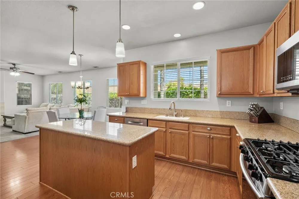 33934 Lily Road Yucaipa, CA 92399