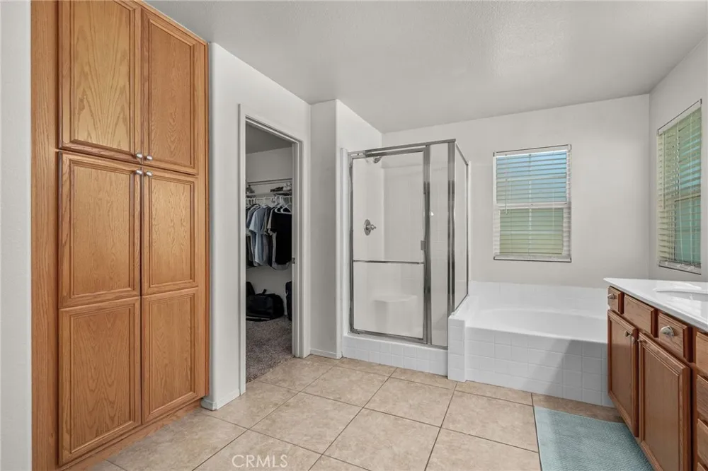 33934 Lily Road Yucaipa, CA 92399