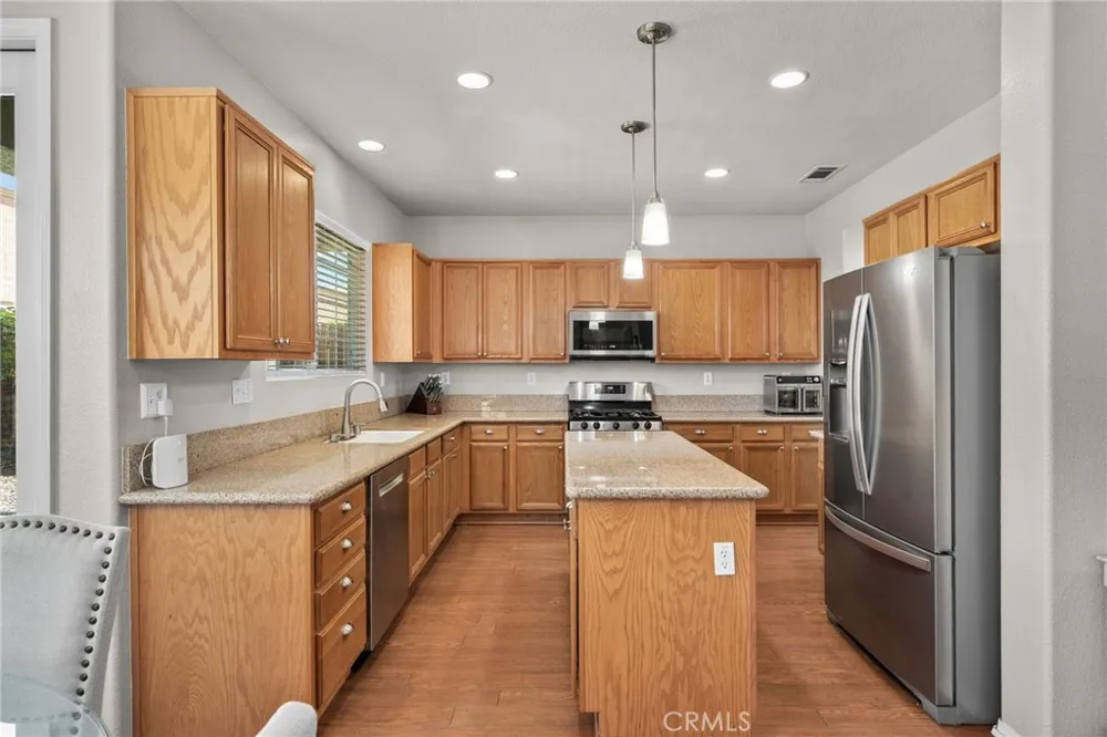 33934 Lily Road Yucaipa, CA 92399