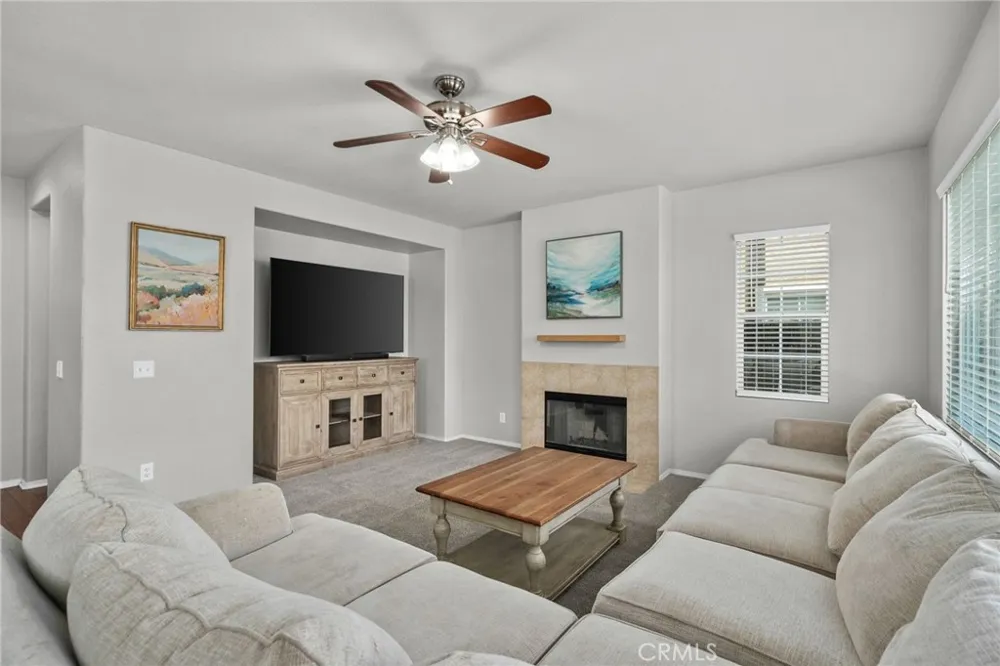 33934 Lily Road Yucaipa, CA 92399