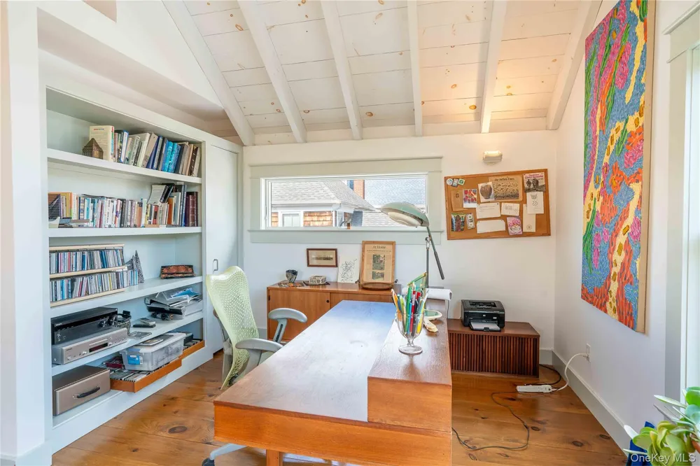 306 6th Street Greenport, NY 11944
