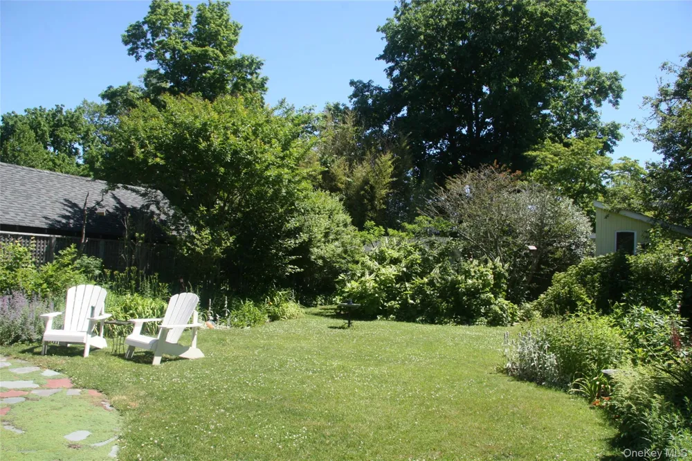 306 6th Street Greenport, NY 11944