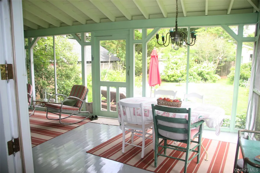 306 6th Street Greenport, NY 11944