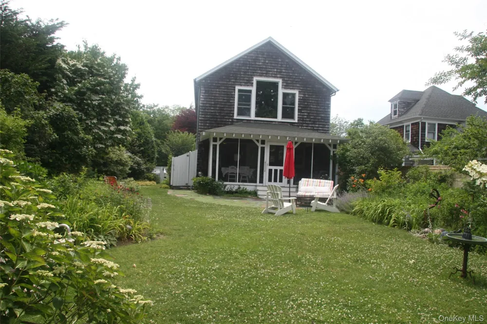 306 6th Street Greenport, NY 11944