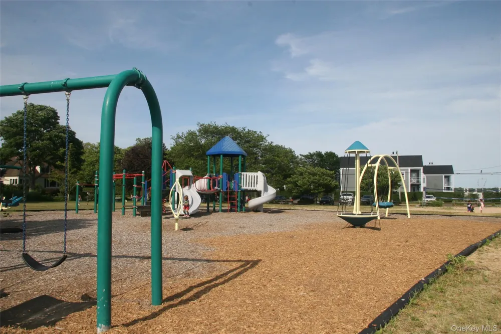 306 6th Street Greenport, NY 11944