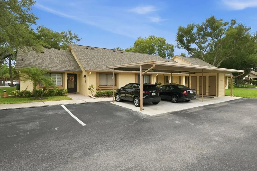 2538 OAKLEAF LANE #33B