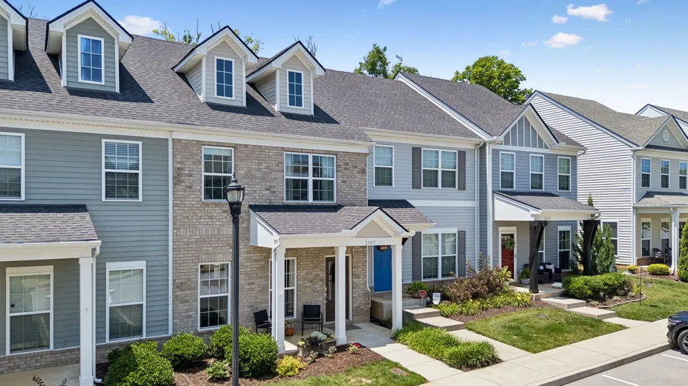 2507 Napa Valley Way Columbia, TN 38401