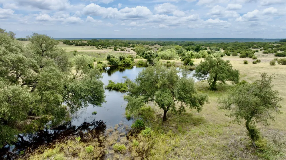 1 Vaquero Vista Lane Lampasas, TX 76550