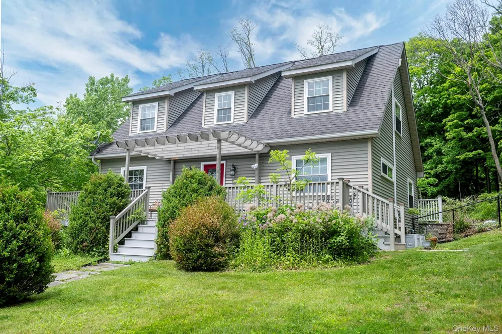 580 Oak Summit Road Millbrook, NY 12545