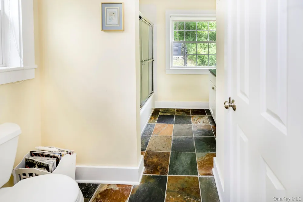 580 Oak Summit Road Millbrook, NY 12545