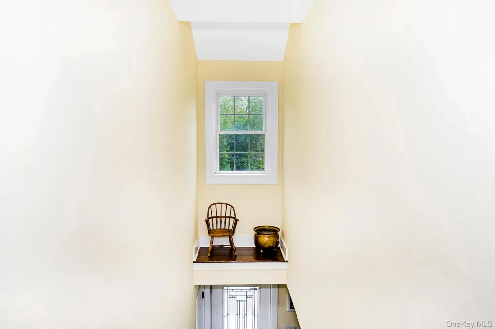580 Oak Summit Road Millbrook, NY 12545
