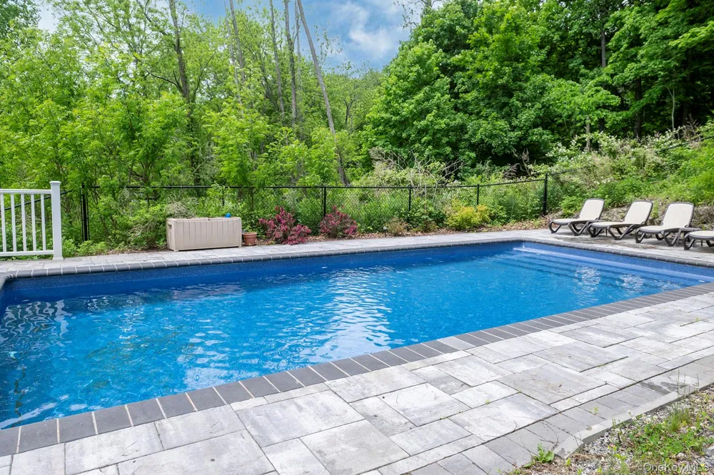 580 Oak Summit Road Millbrook, NY 12545