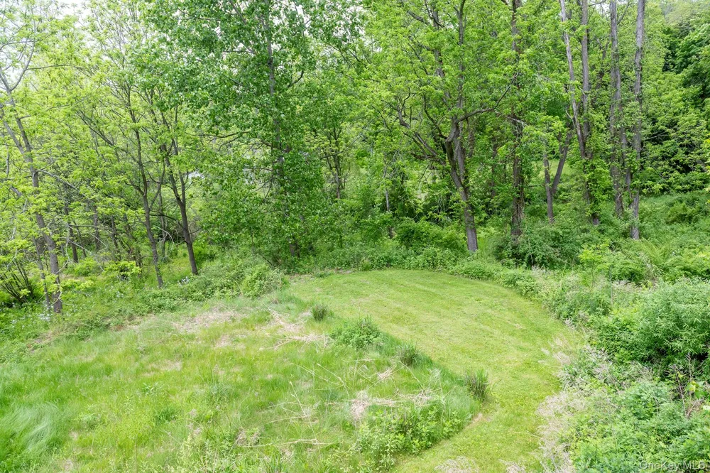 580 Oak Summit Road Millbrook, NY 12545