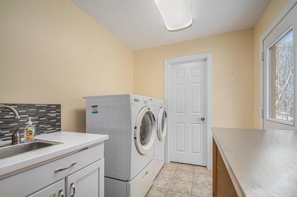 1209 Morris Drive Niles, MI 49120