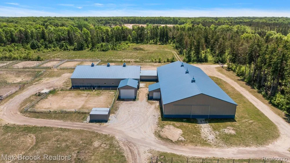 8580 Silver Creek Road Whitehall Township, MI 49461