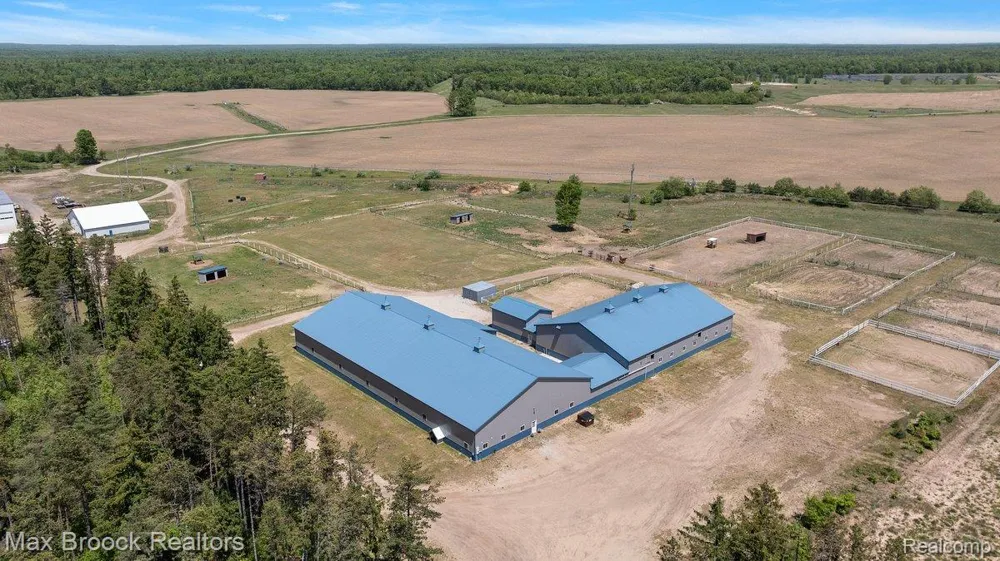 8580 Silver Creek Road Whitehall Township, MI 49461