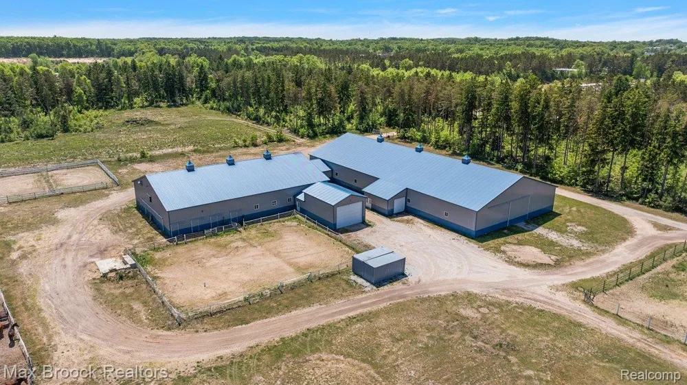 8580 Silver Creek Road Whitehall Township, MI 49461