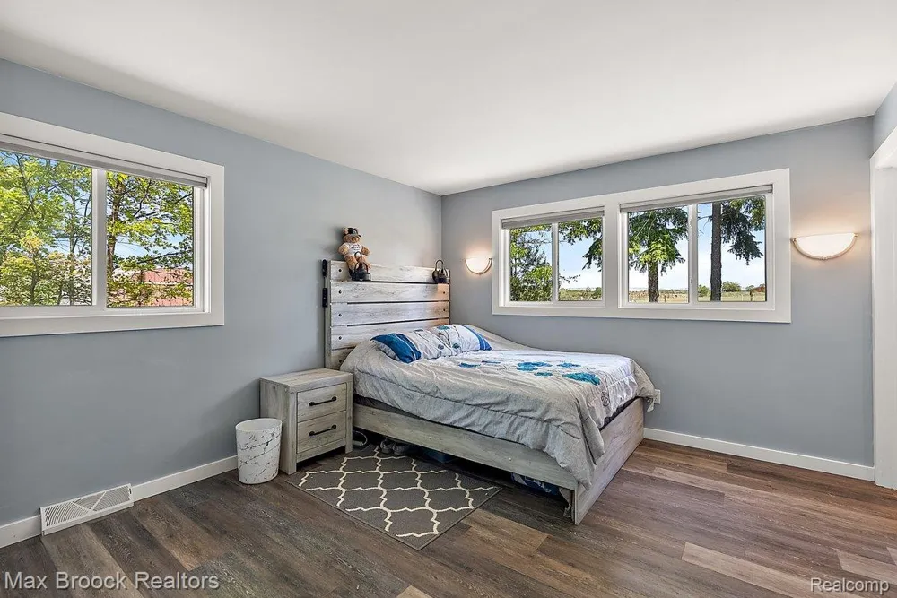 8580 Silver Creek Road Whitehall Township, MI 49461