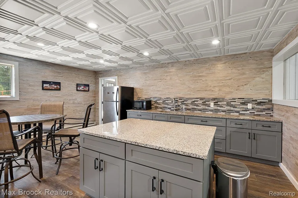 8580 Silver Creek Road Whitehall Township, MI 49461
