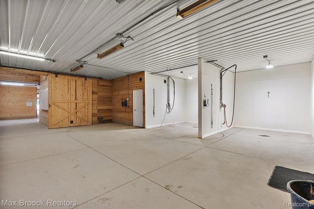 8580 Silver Creek Road Whitehall Township, MI 49461