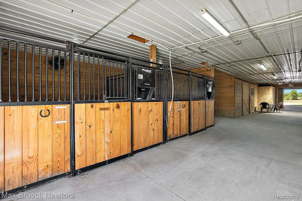 8580 Silver Creek Road Whitehall Township, MI 49461