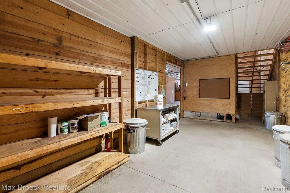8580 Silver Creek Road Whitehall Township, MI 49461