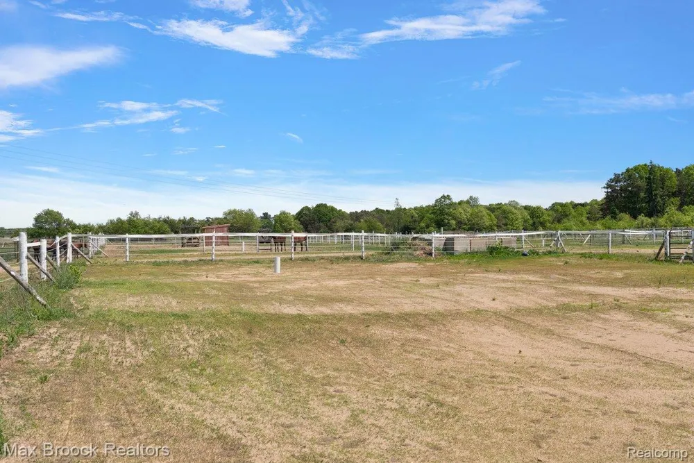 8580 Silver Creek Road Whitehall Township, MI 49461