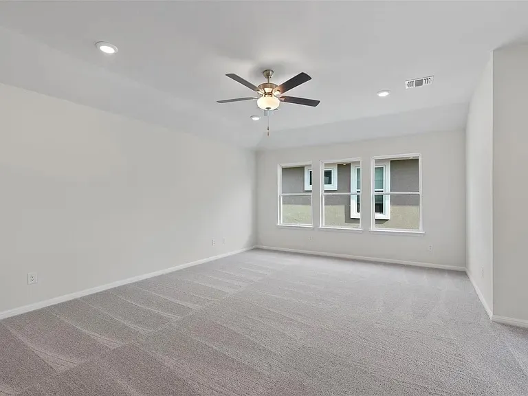 128 Comet Pointe Drive Georgetown, TX 78628