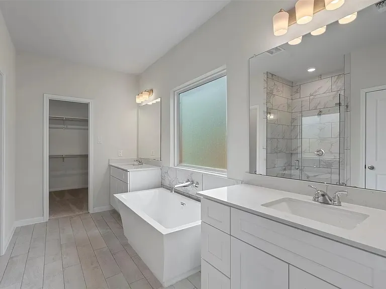 128 Comet Pointe Drive Georgetown, TX 78628