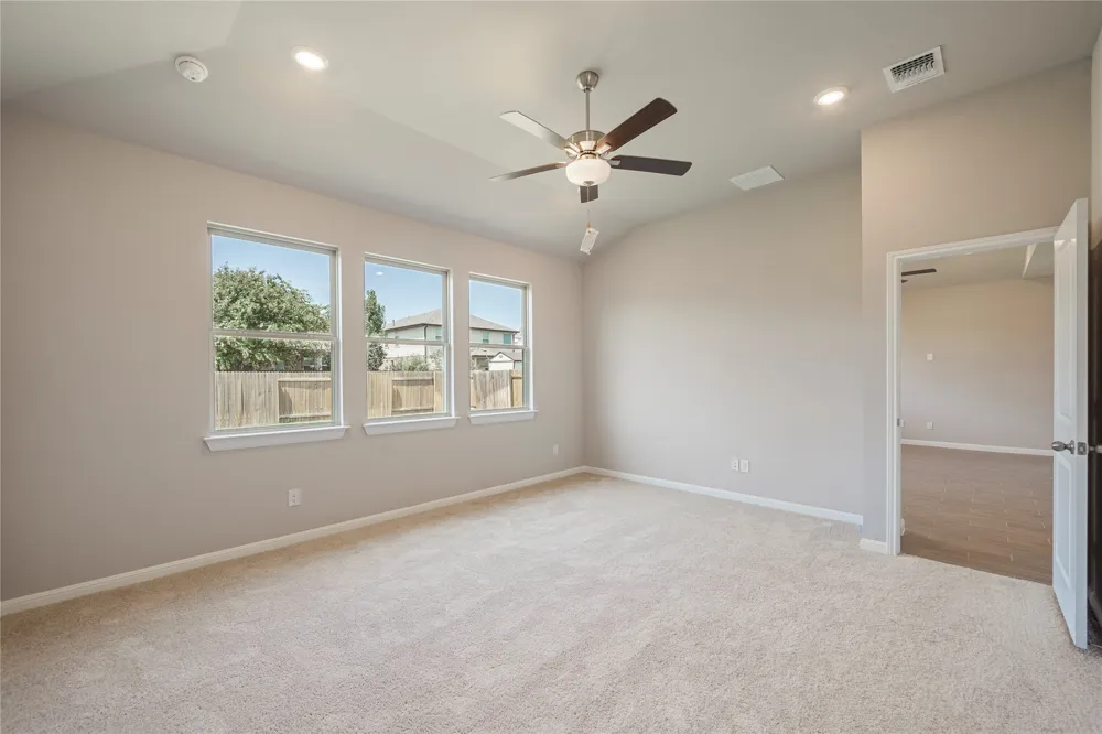 128 Comet Pointe Drive Georgetown, TX 78628