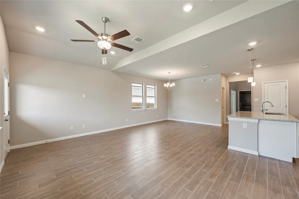 128 Comet Pointe Drive Georgetown, TX 78628
