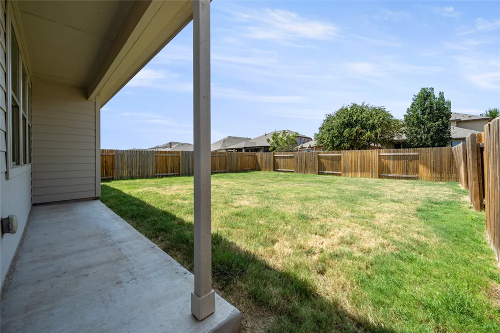 128 Comet Pointe Drive Georgetown, TX 78628