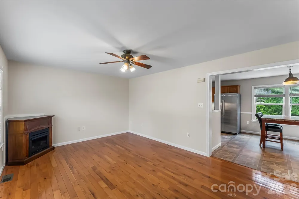 2610 Bear Creek Road Marshall, NC 28753