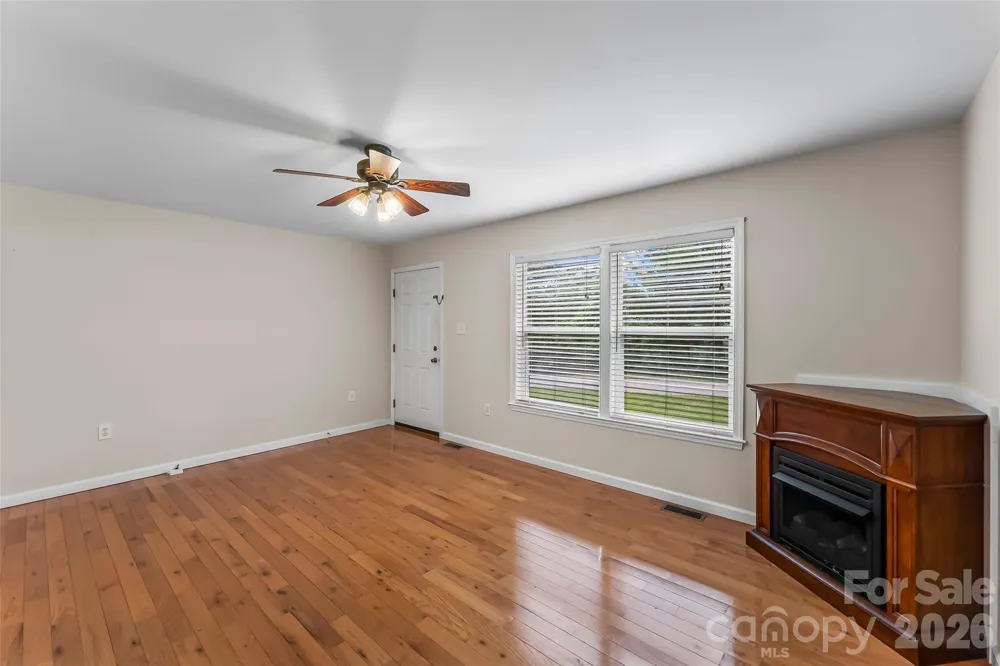 2610 Bear Creek Road Marshall, NC 28753