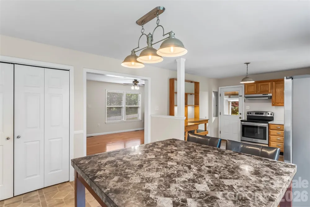 2610 Bear Creek Road Marshall, NC 28753